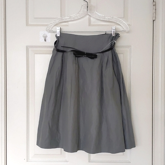 NWT. H&M Cotton Blended Pleated and Wrinkled Style Midi Skirt w/lining and belt. - Picture 4 of 5